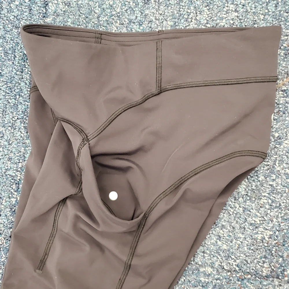 Lululemon Turning Point Tight - Black - Nulux - Size 4 - Picture 13 of 16